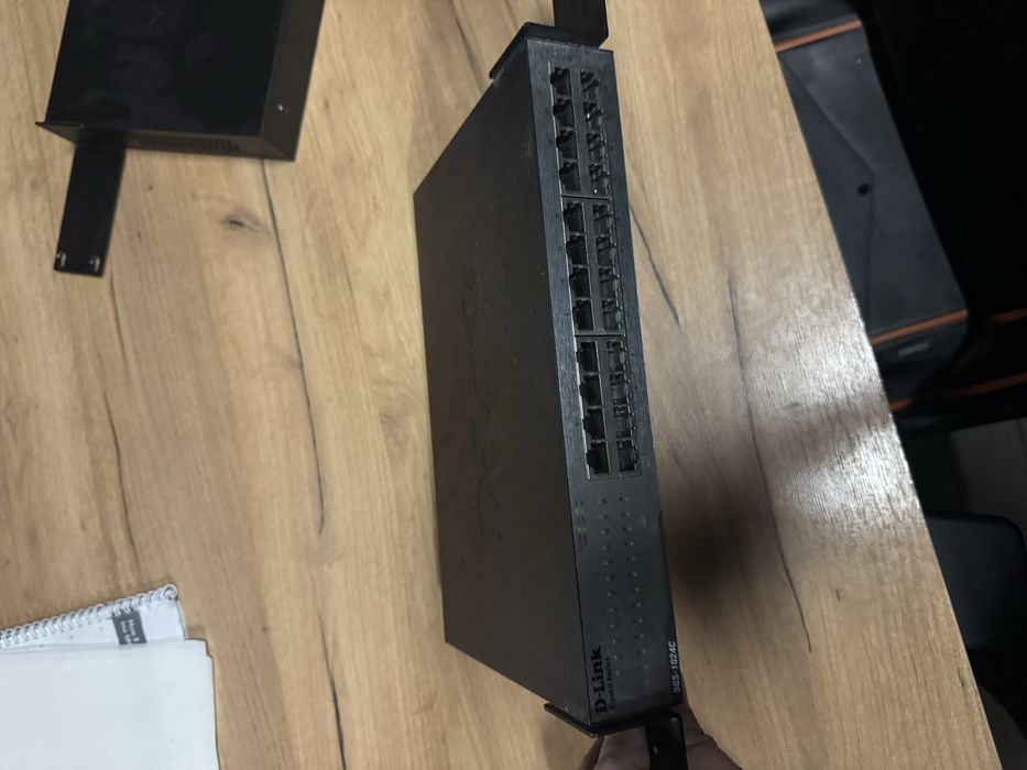 Свич продам tp link