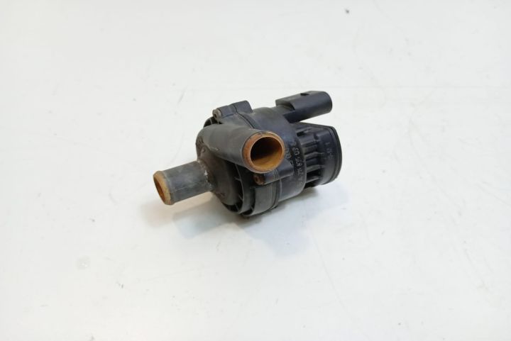 Pompa  recirculare apa  A2118350364 Volkswagen VW Crafter prima gener