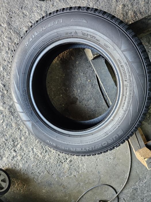 2 anvelope iarna 215 65 16 Falken 6.3mm