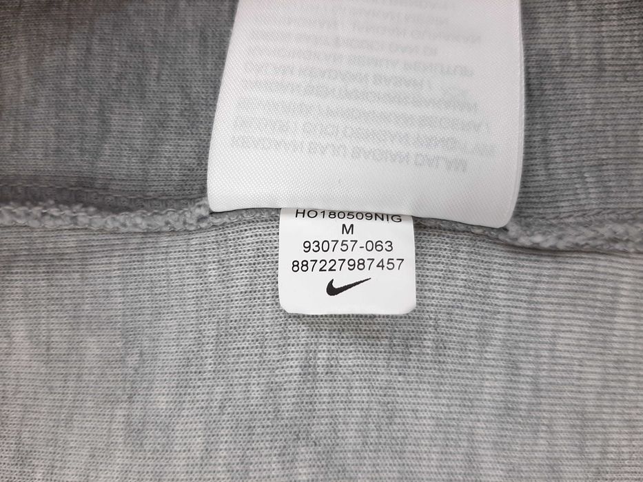 Nike Tech Fleece Cape - Оригинално дамско горнище размер M
