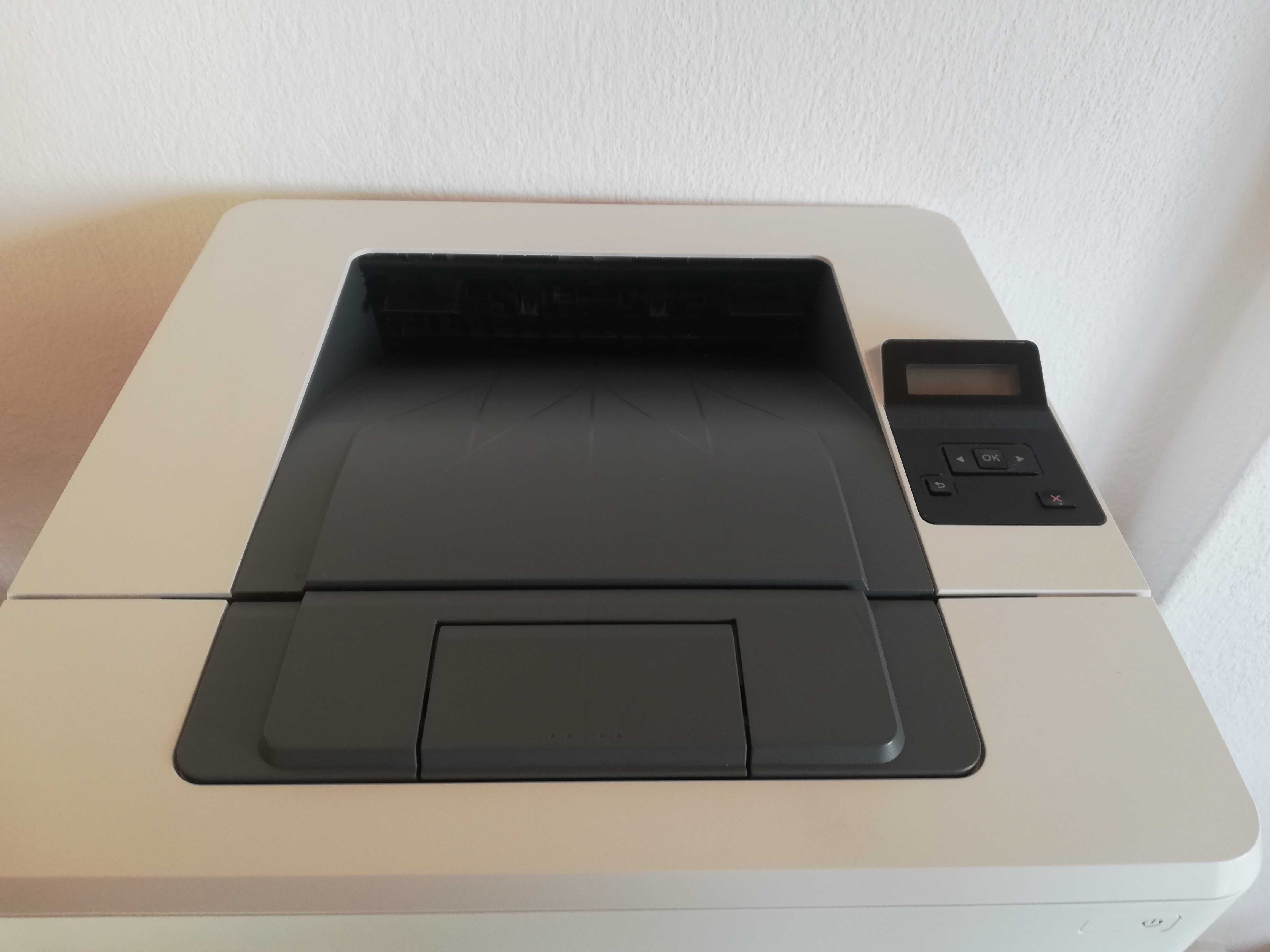 HP LaserJet Pro M402dne лазерен принтер