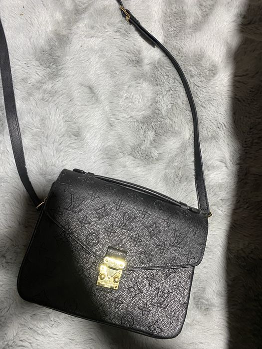 Geanta Louis Vuitton