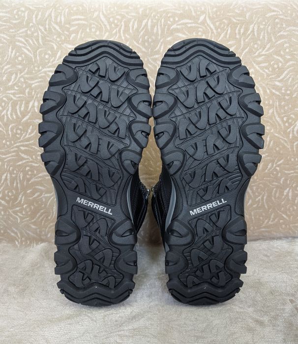 Нови мъжки зимни обувки MERRELL