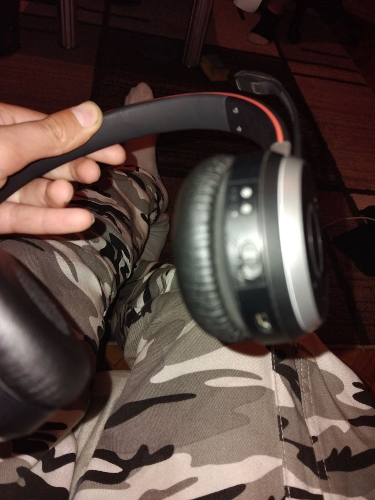 Jabra безжични слушалки с микрофон