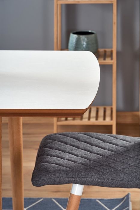 Трапезна маса Bradley