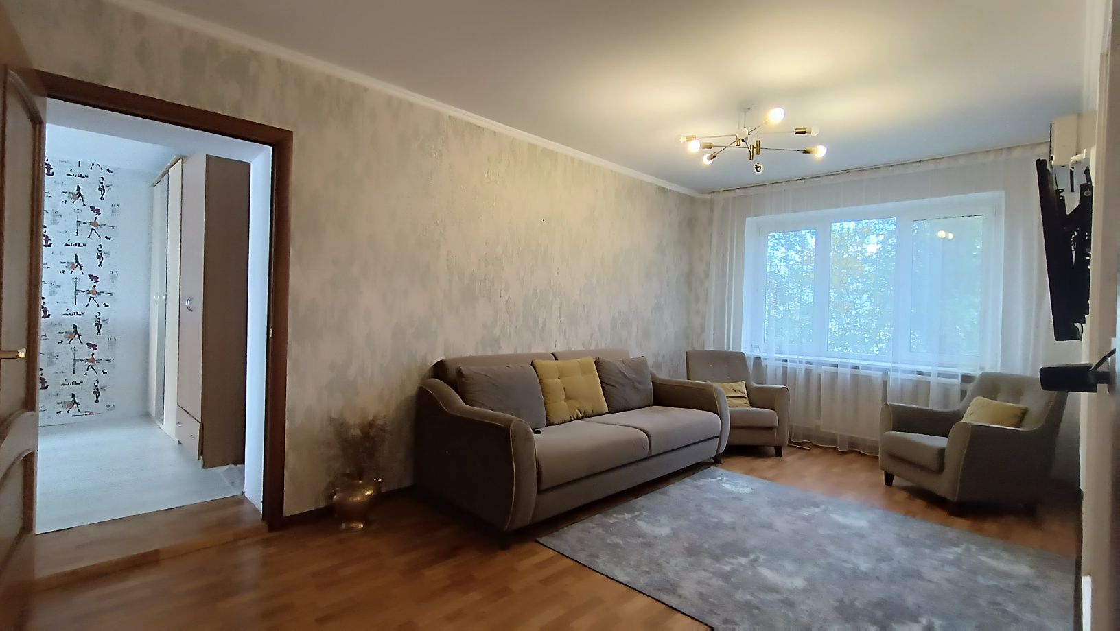 Сдам 4х комнатную квартиру