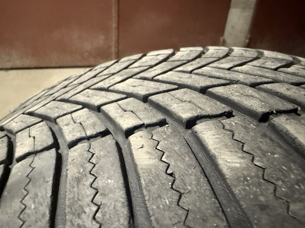 Bridgestone 225 45 R19 All season (всесезонни гуми) DOT 3120