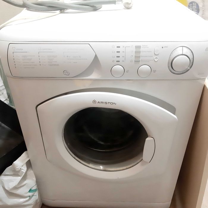 Стиральная машина Аристон на запчасти