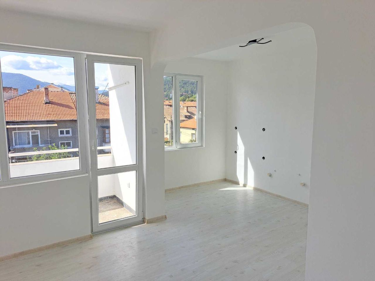 Продава се Многостаен апартамент в Велинград - 180 кв.м за 794 €/кв.м - Снимка #6