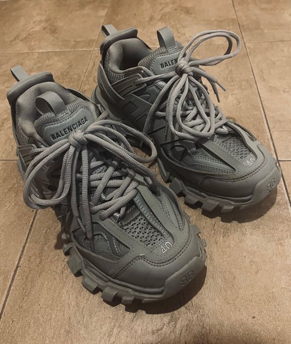 Сиви обувки Balenciaga track