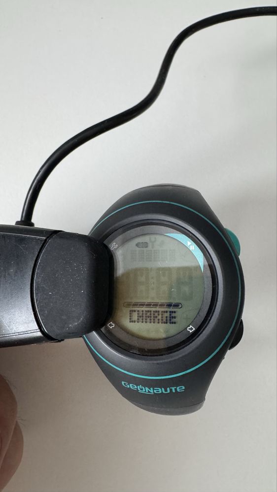 Ceas cu GPS, tracker, smartwatch, usb- Geonaute (decathlon)