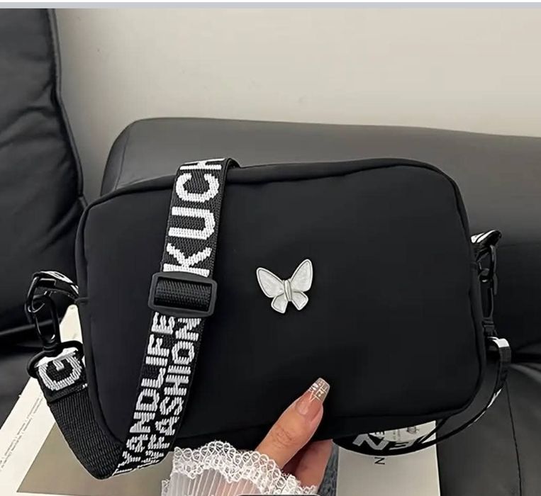 Нова дамска чанта с пеперуда