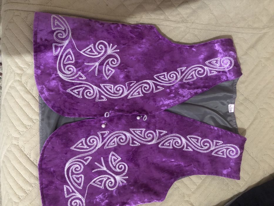 Кажекей девочке