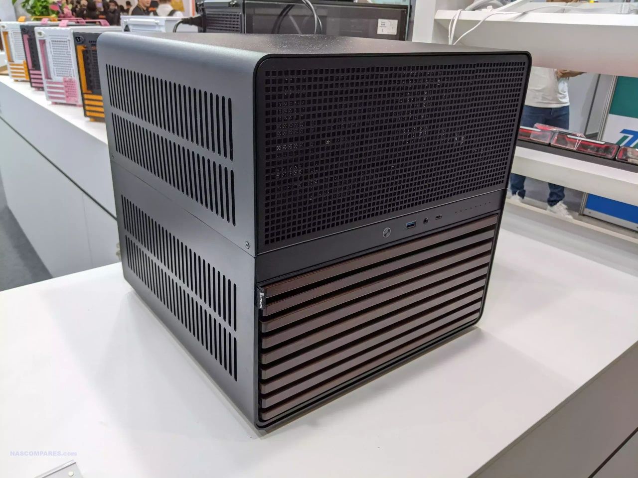 Nas / PC кейс Jonsbo N5