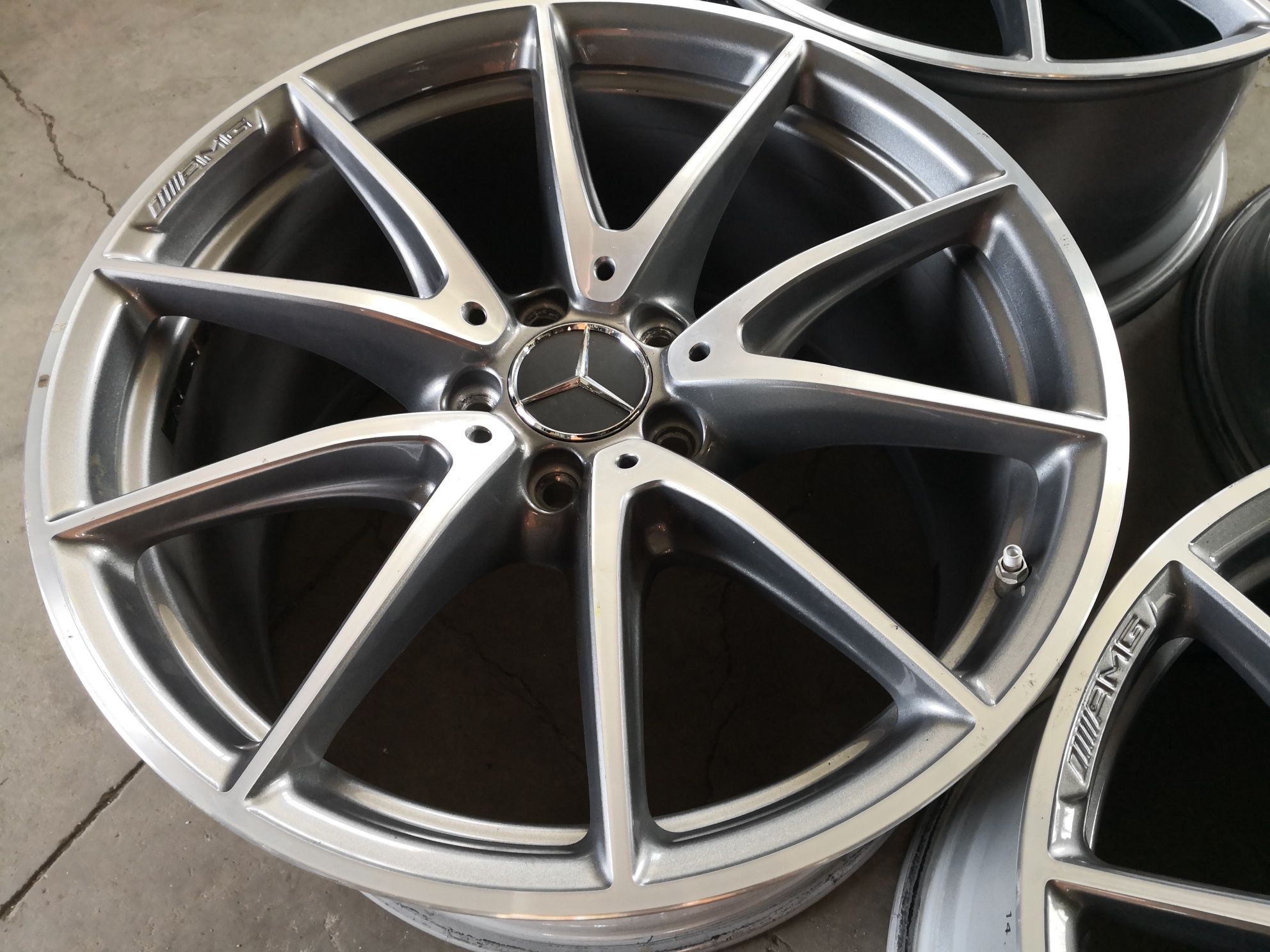 5х112 мерцедес е класа AMG 5x112 Mercedes e clasa 19 цола спорт пакет