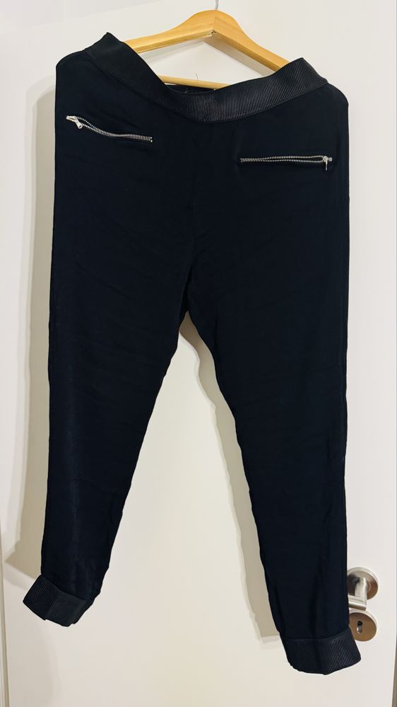 Pantaloni moderni!
