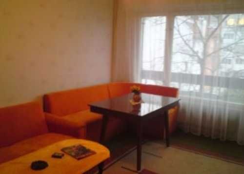 Дава се под наем Двустаен апартамент в Бургас, Изгрев - 62 кв.м за 140 € - Снимка #2