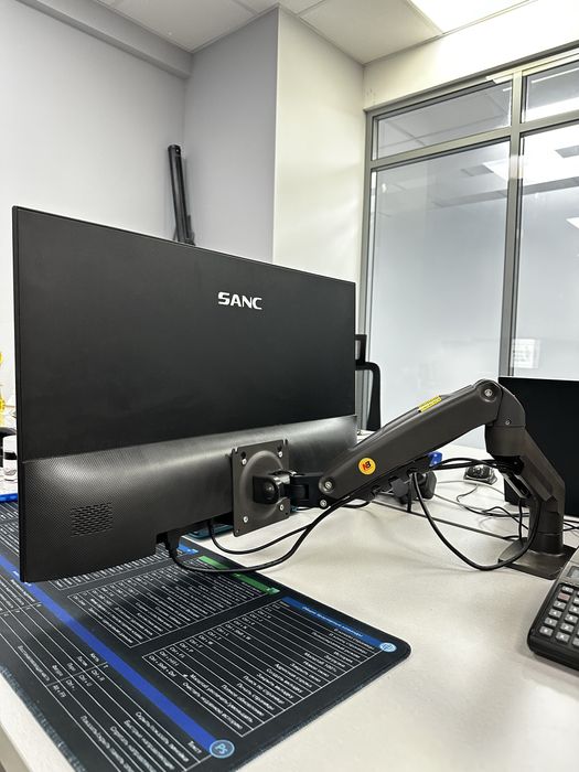 Продам монитор sanc