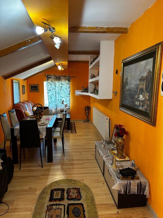 Casa de vanzare