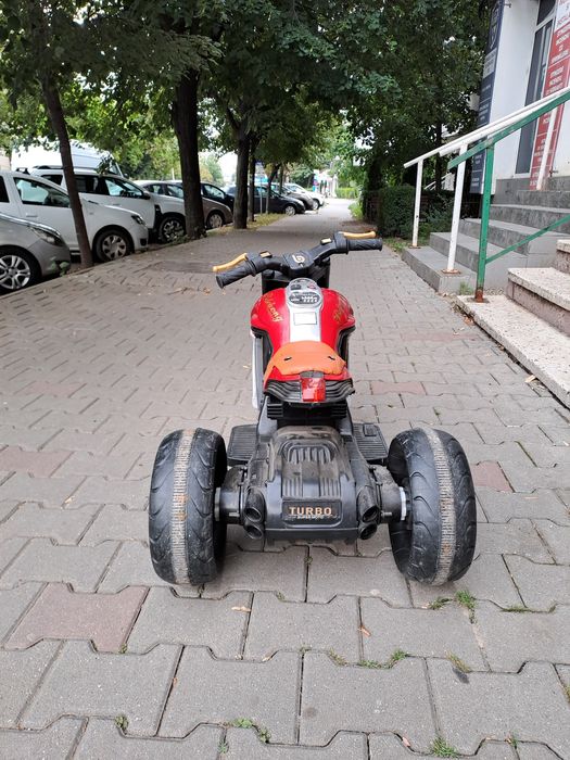 Motor electric pentru copii