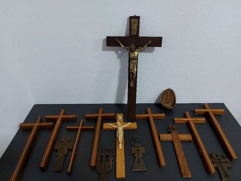 COLECTIE Crucifix bronz , Cruci