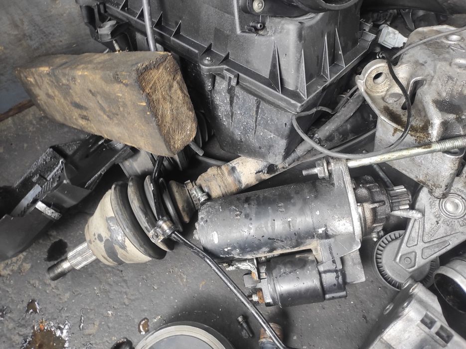 Стартер електромотор за голф 4 бора Сеат Ауди а3 1.9 131кс