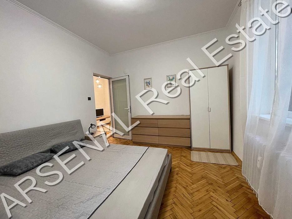 Дава се под наем Тристаен апартамент в София, Център - 80 кв.м за 550 € - Снимка #5