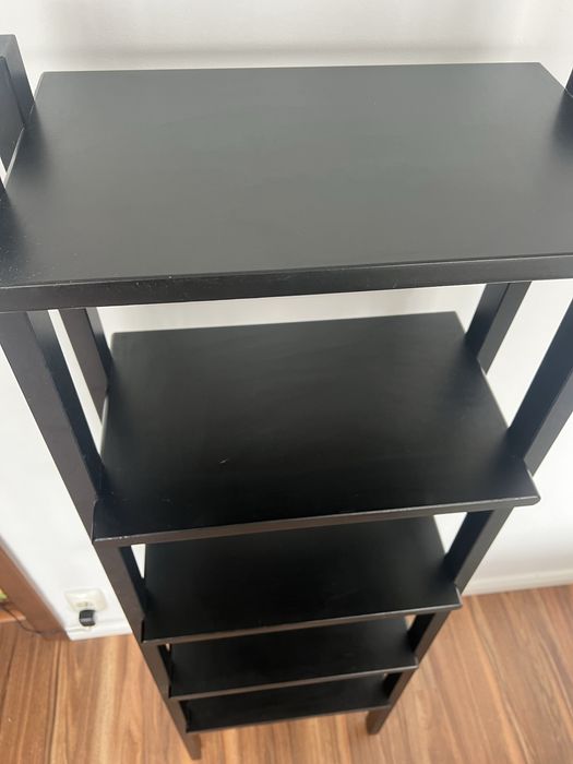 Etajera  din lemn Ikea