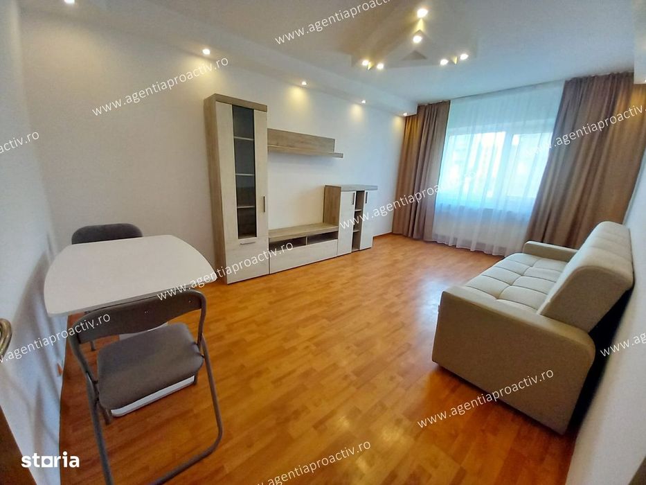 Apartament cu 2 camere, Micro 21, renovat, mobilat, etaj 2!