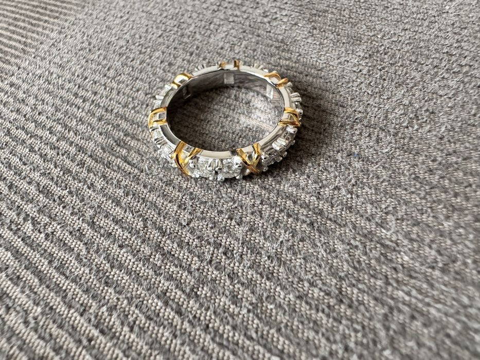 Халка с лаб. диаманти (moissanite, мойсанити)