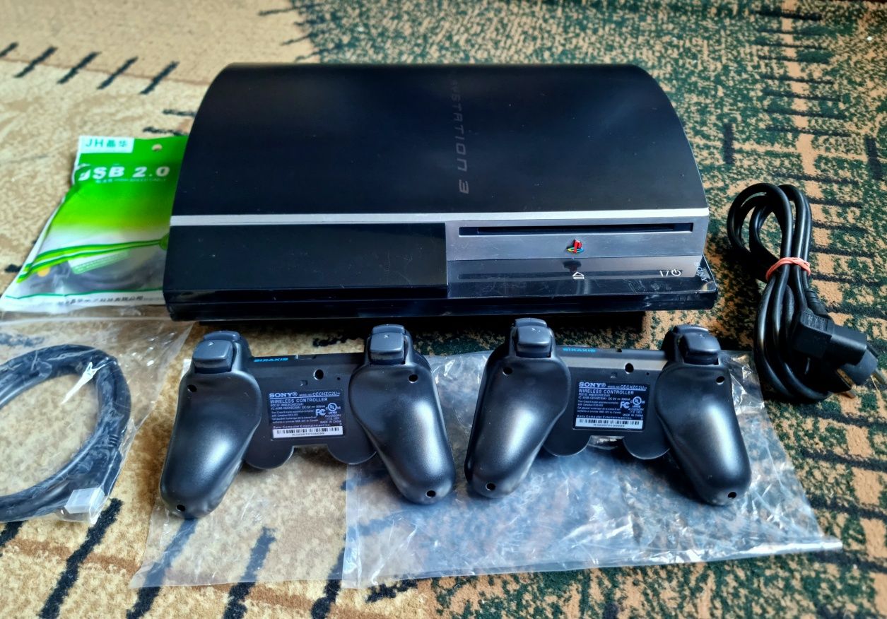 PlayStation 3 500 GB xotiralik. 50 ta o'yini bilan