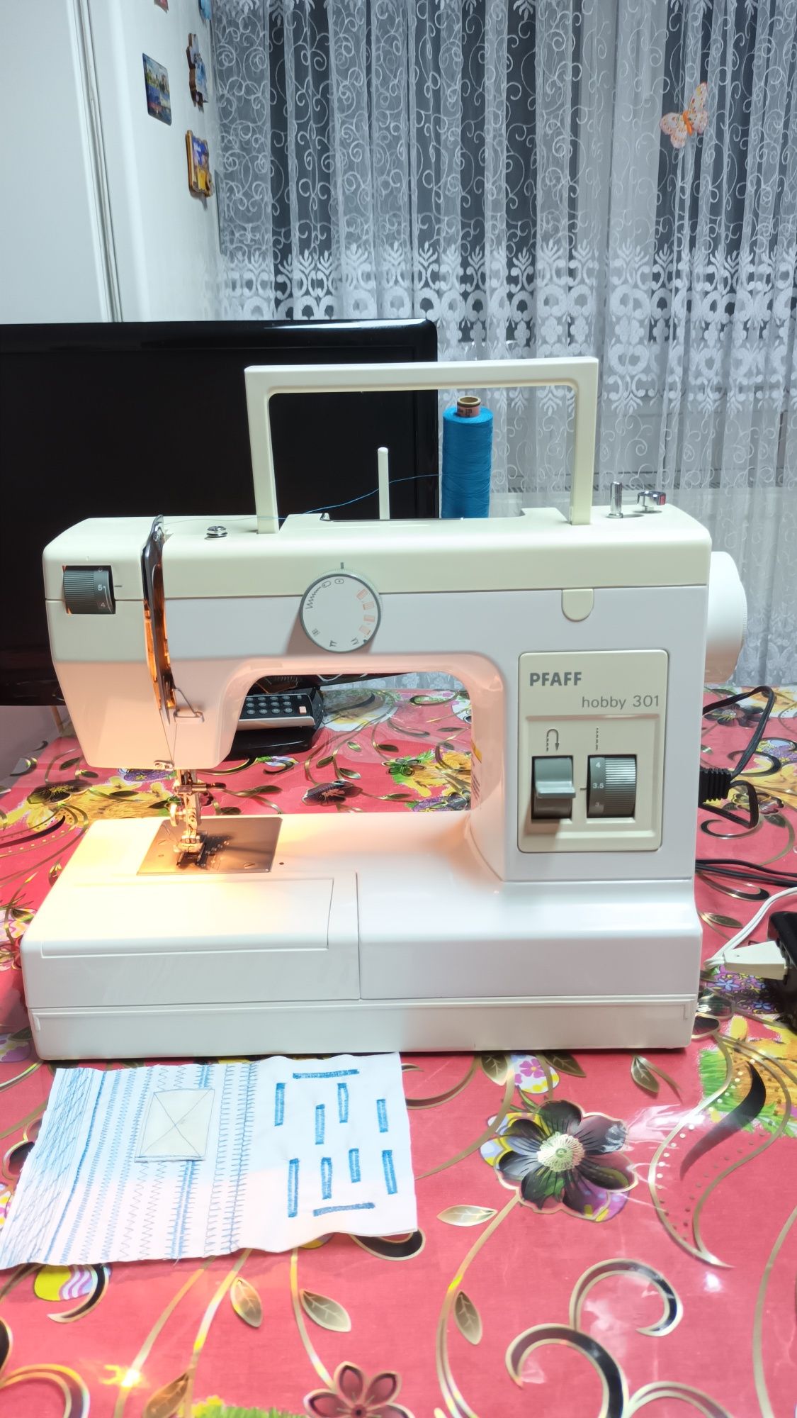 Masina de cusut PFAFF HOBBY cu butoniera automata si multiple operații
