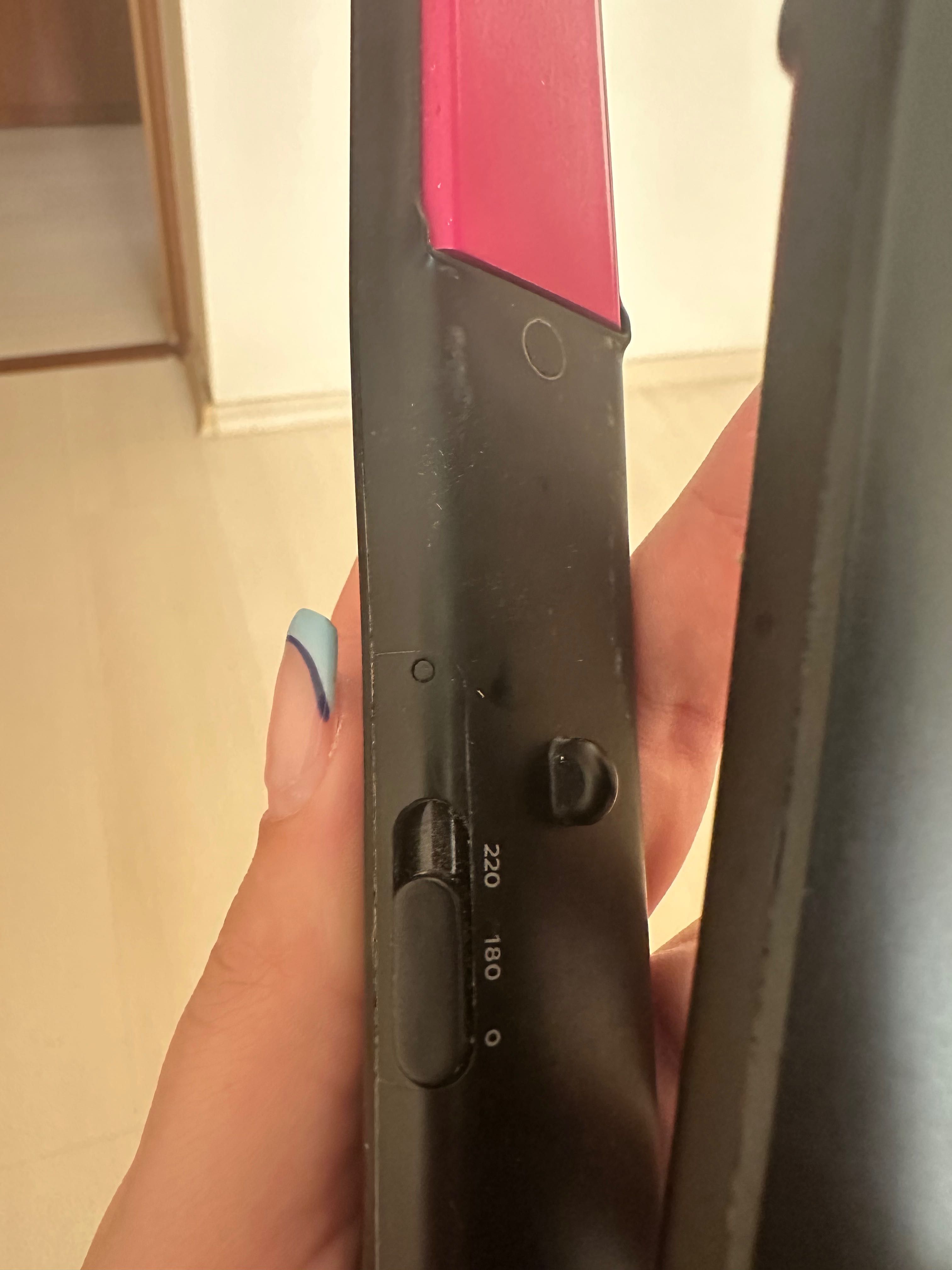Продавам преса за изправяне на PHILIPS