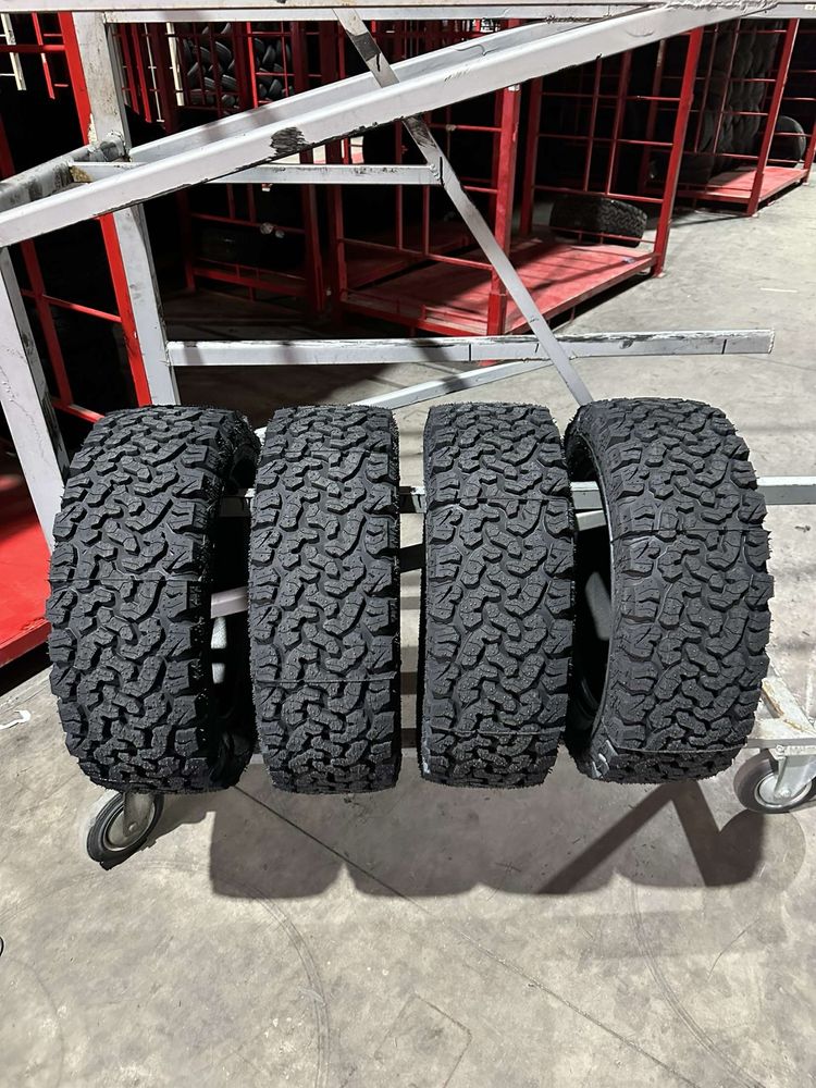 DOAR ASTAZI! Set 4 anvelope 215 65 16 all terrain 4x4 garantie 3 ani