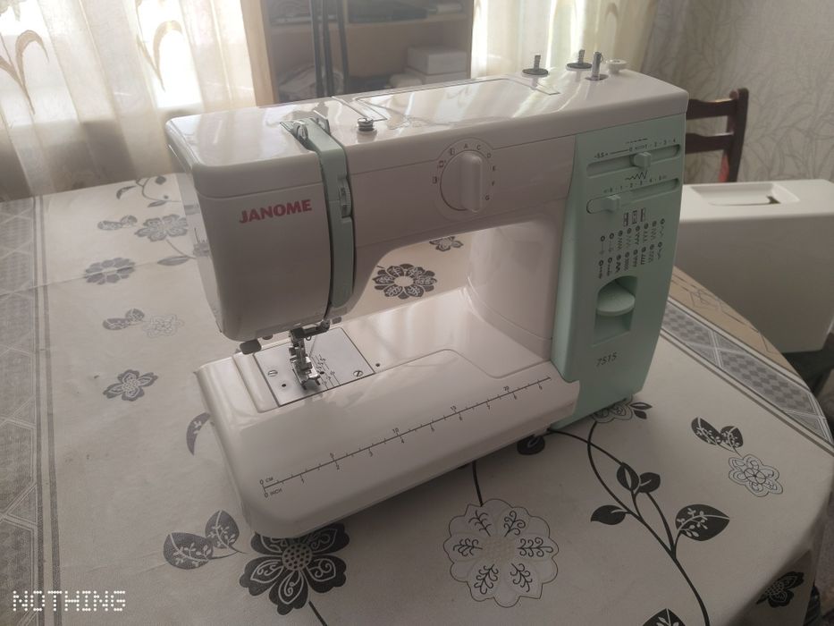 Швейная машинка,janome модель 7515