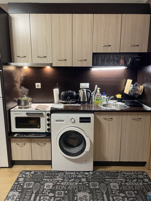 Кухня със страници и гръб венге