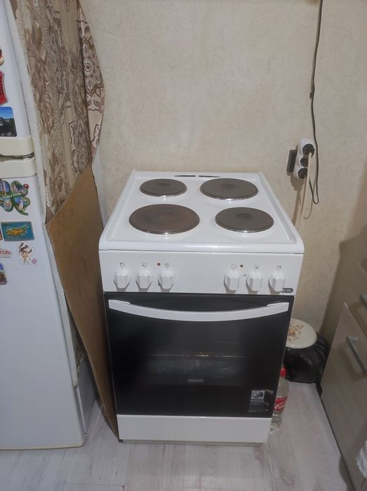 Печка с котлони Zanussi