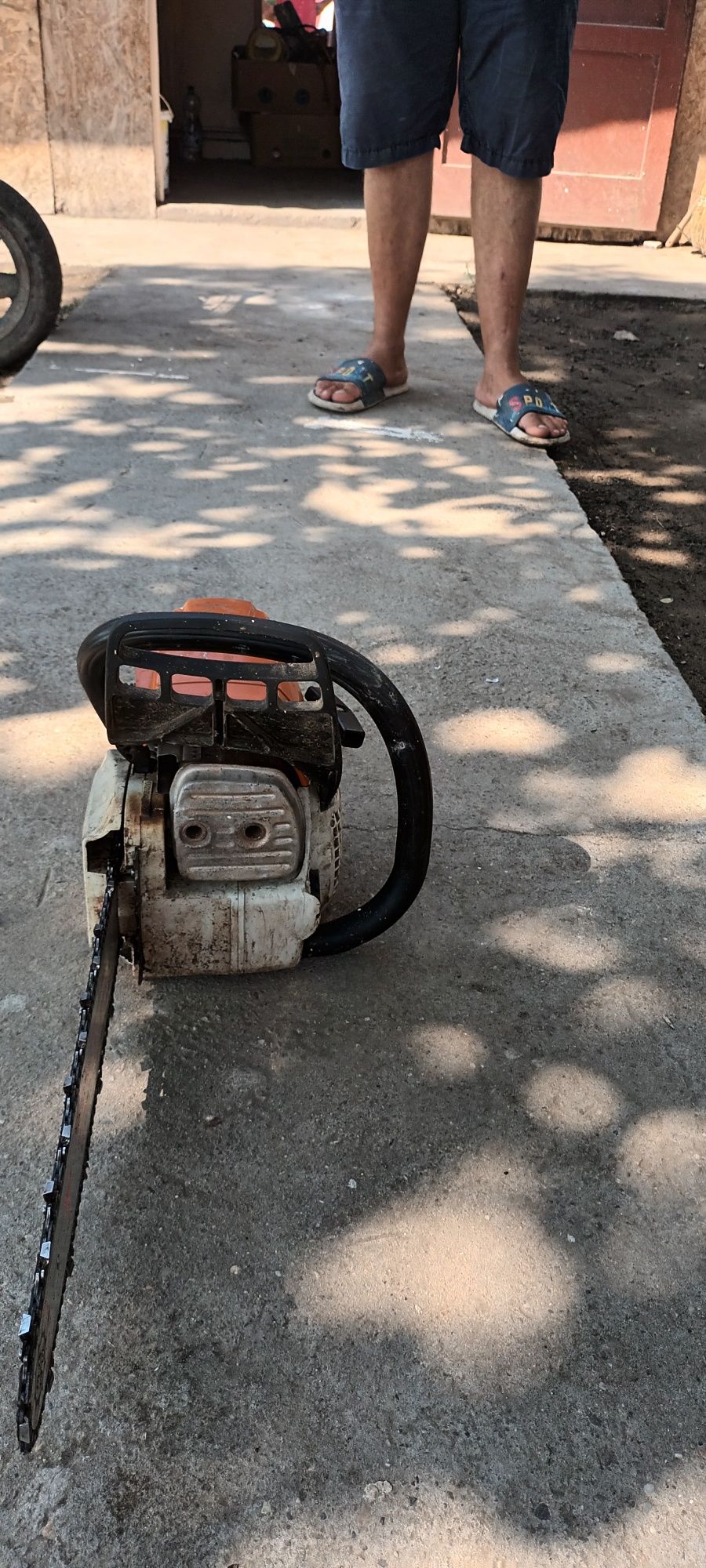 Vând stihl 251 în stare buna