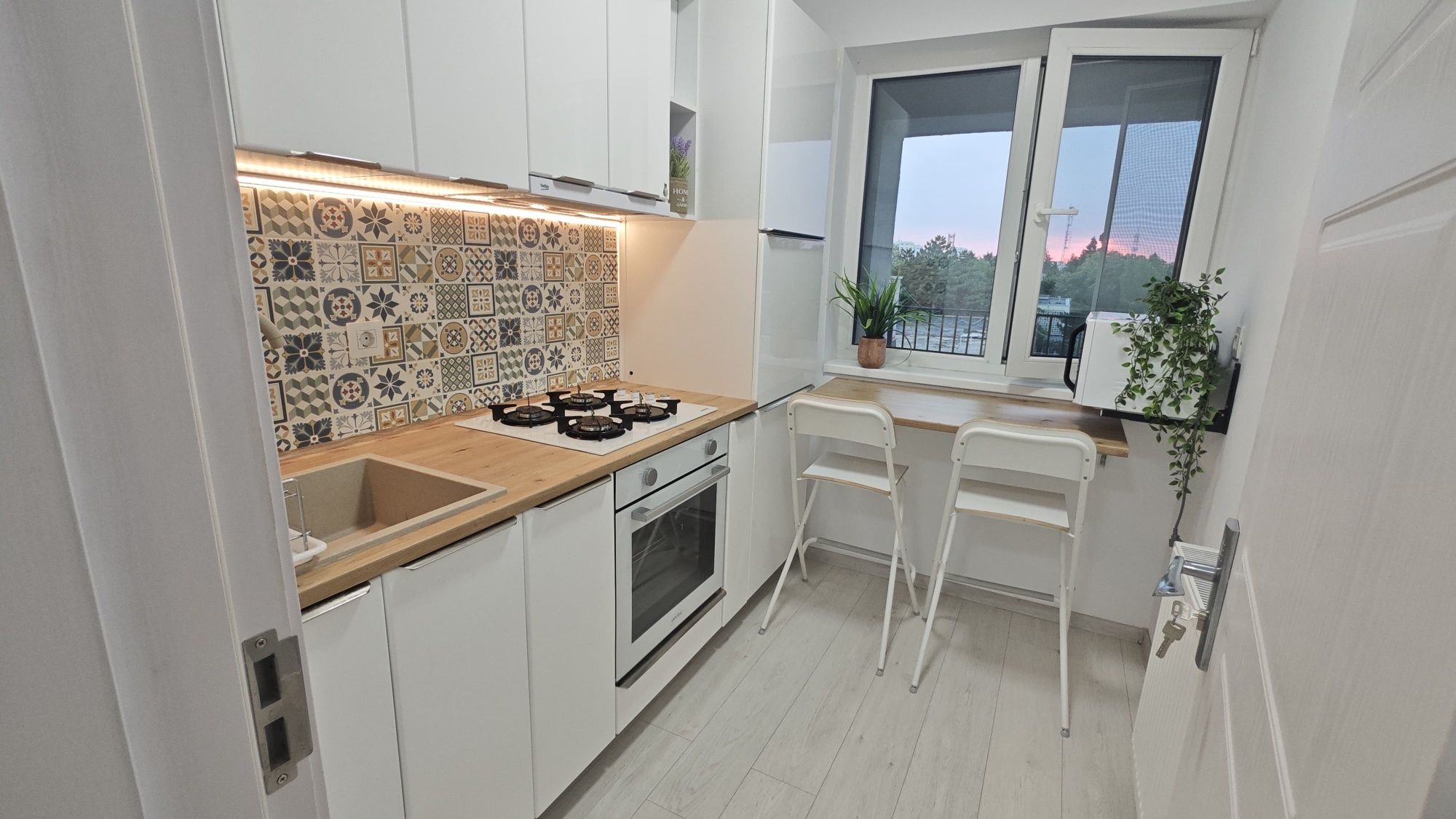 Garsoniera/studio PREMIUM, Piata Sudului, Berceni,IRA,Olteniței ,Rompr