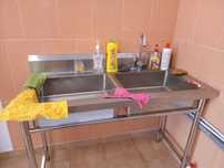 Vând chiuveta inox