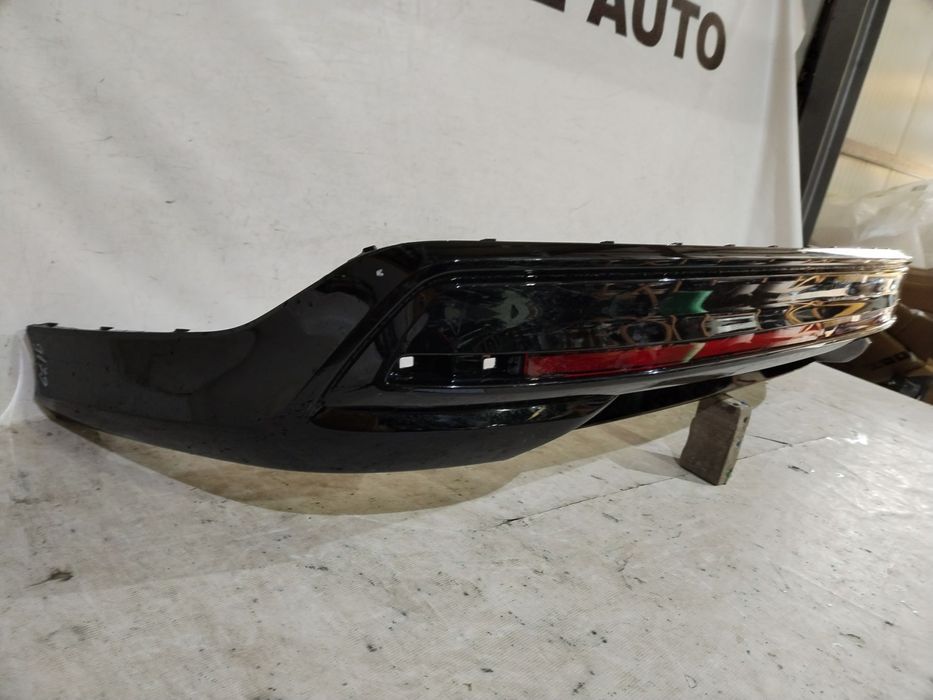 Spoiler bara spate VW ID7, cod de origine OE 14A807521, 2022, 2023, 2024, 2025.