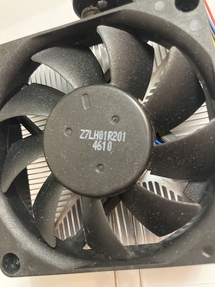 CPU Cooler AMD Z7LH01R201 Socket AM3,AM3+,AM2+,AM2,FM1 4-Pin