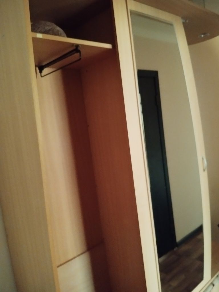 Продаётся прихожая в хорошем состоянии