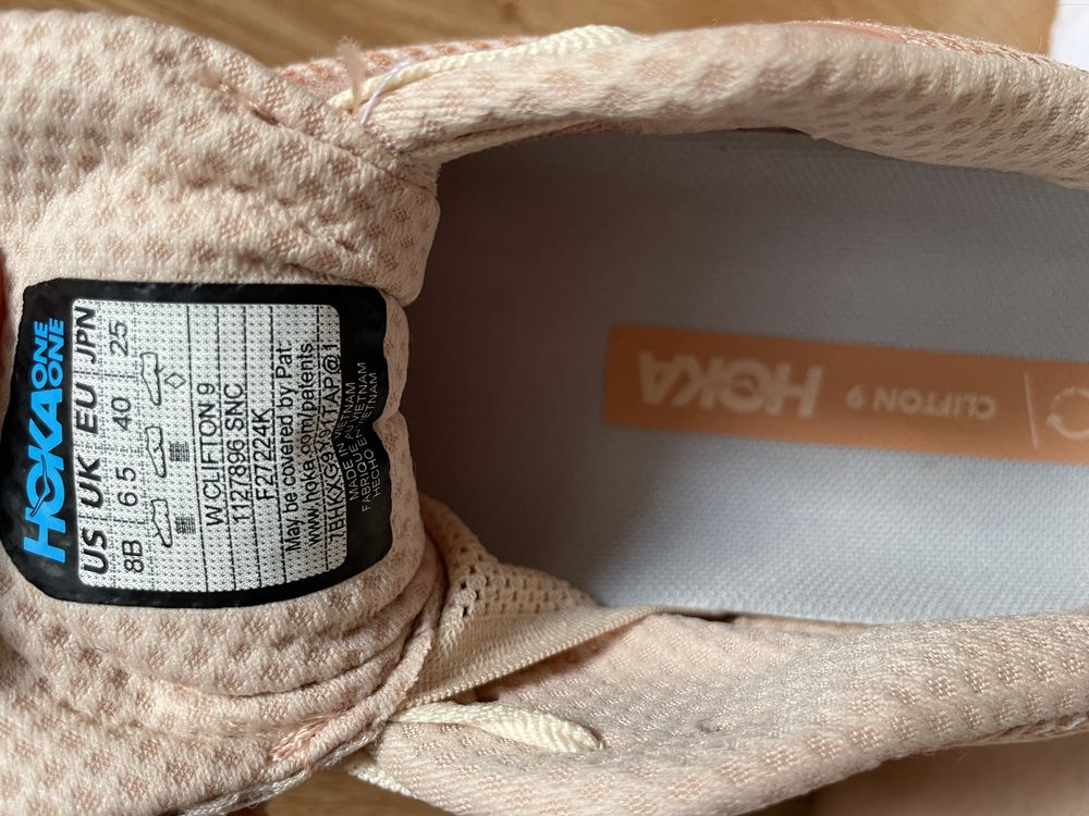 HOKA ciflon 9 обувки за бягане- ЧИСТО НОВИ