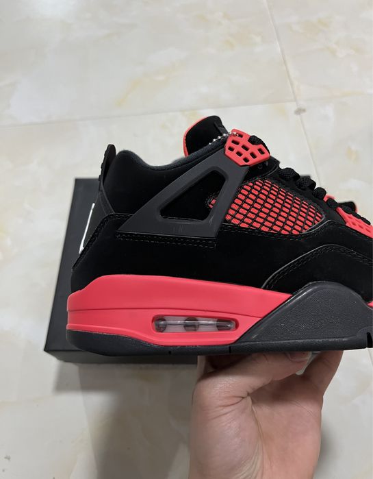 Air Jordan 4 Retro Red Thunder