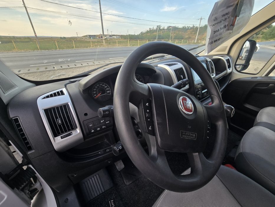 Fiat Ducato Maxi cu lift, motor IVECO