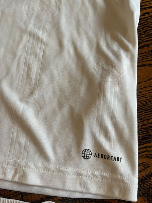 Футболен екип на Реал Мадрид, 11-12 години/152 см