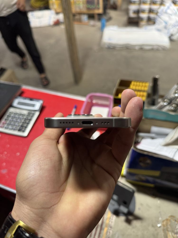 iPhone 15 pro sotiladi.