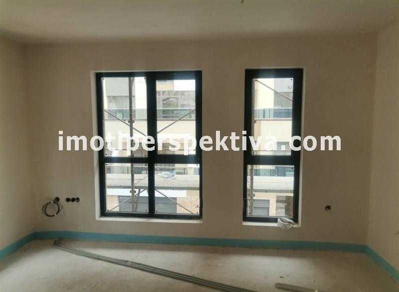 Продава се Тристаен апартамент в Пловдив, Център - 89 кв.м за 1826 €/кв.м - Снимка #2