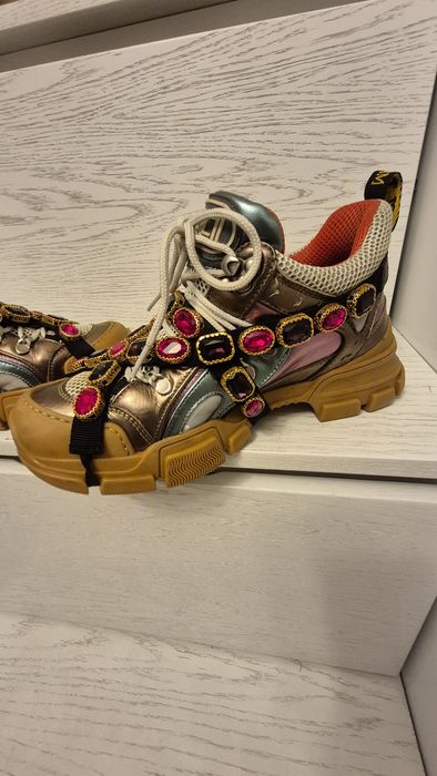 Оригинални изключително запазени маратонки Gucci